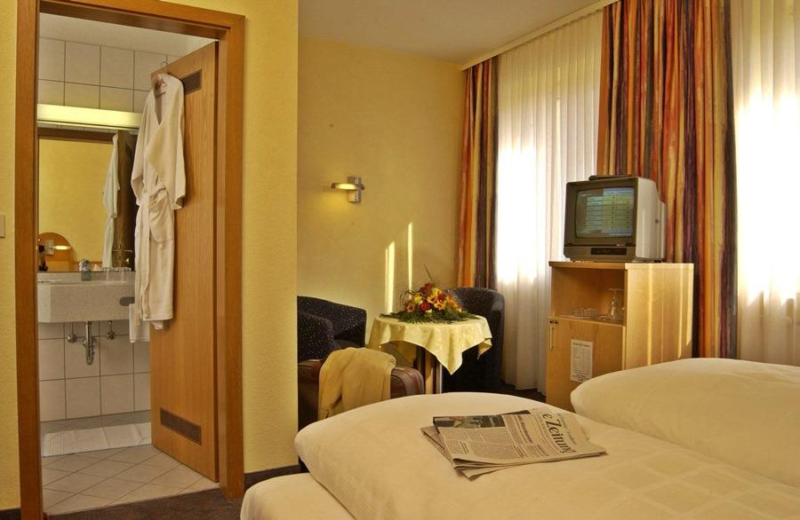 City Partner Hotel Strauss Wurtzburgo Quarto foto