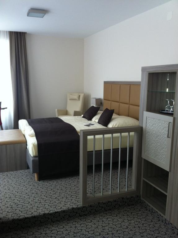 City Partner Hotel Strauss Wurtzburgo Exterior foto