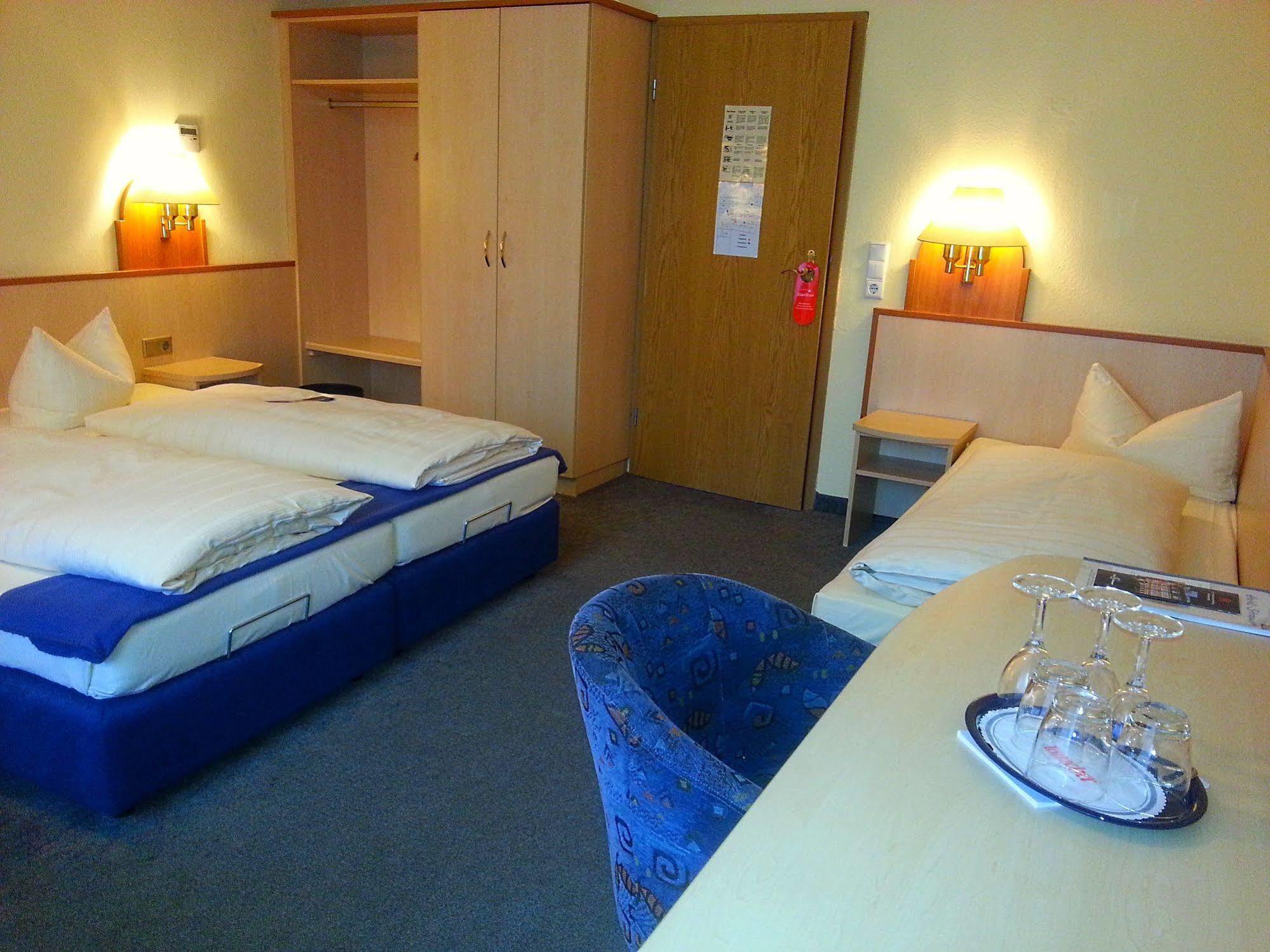 City Partner Hotel Strauss Wurtzburgo Exterior foto