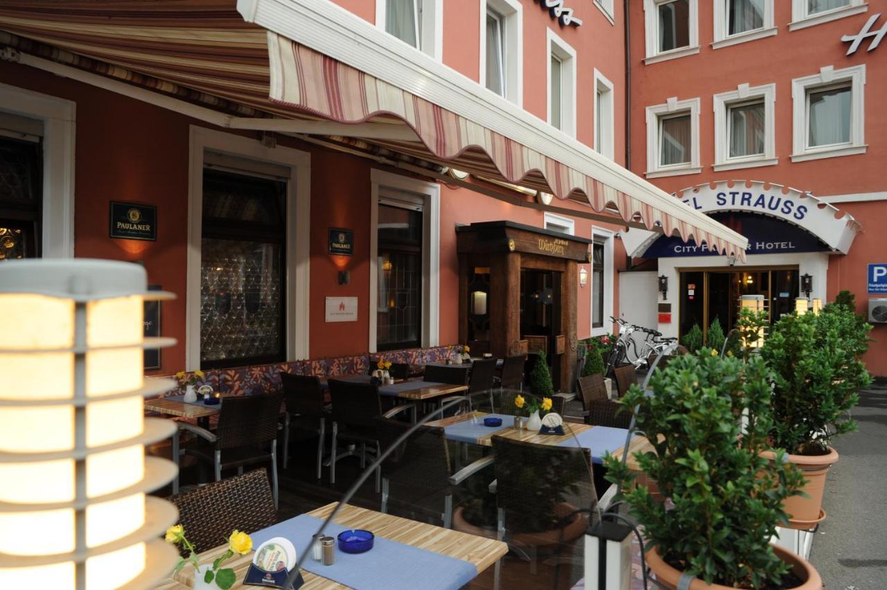 City Partner Hotel Strauss Wurtzburgo Exterior foto